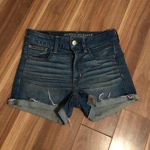American Eagle hi-rise shortie shorts